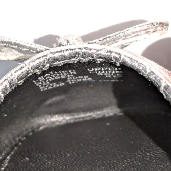 Tory Burch Laila 2 Driver Size 7M Ballet Flats Crinkle Metallic Silver Sparkle - Picture 12 of 14